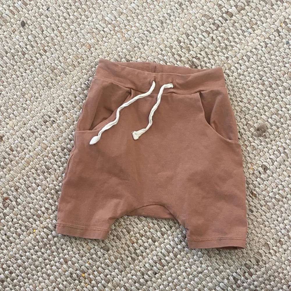 Kid Wild Organics Shorts - Picture 1 of 7